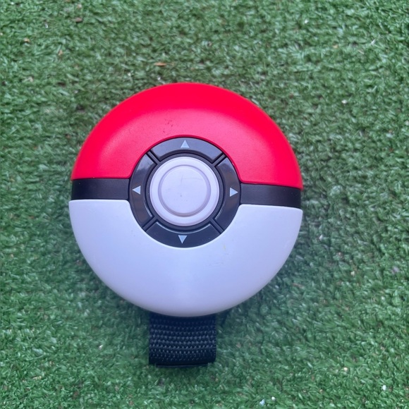 Pokemon Ultra Pro Trainer Mission Toy Handheld Catch Them All 2022 - Picture 1 of 4